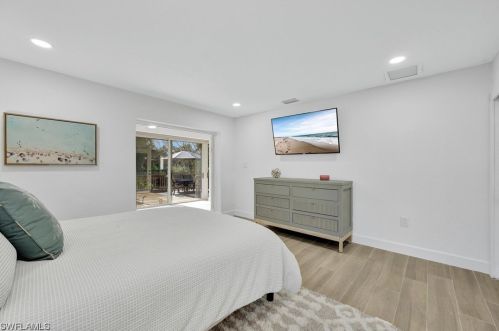 852 Rabbit Rd, Sanibel FL  33957-3018 exterior