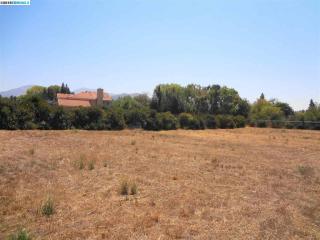 5116 Olive Dr, Concord, CA 94521-3110