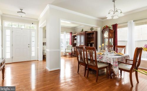 10416 Goldenrod Dr, Bristow, VA 20136-2216