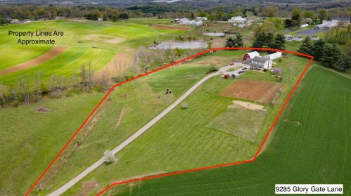9285 Glory Gate Ln, Hopewell, OH 43746-9643