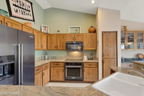 38120 Stone Ridge Ct, Tucson, AZ 85739-1644