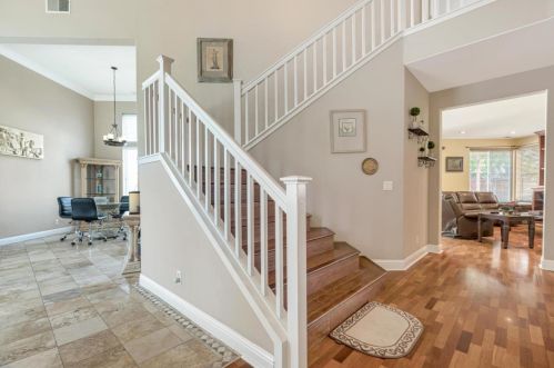 750 Joshua Dr, Hollister CA  95023-5671 exterior