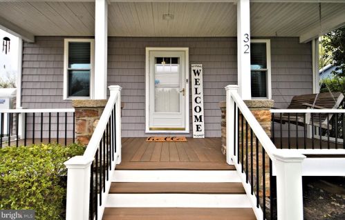 32 Grove Ave, Flourtown, PA 19031-1907