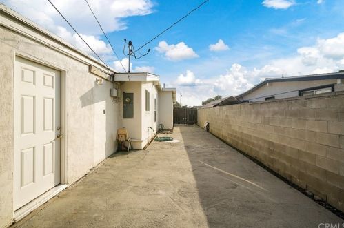 1831 Holly Oak Dr, West Covina CA  91791-1923 exterior