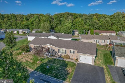 802 Farrall Dr, Dover, DE 19901-1375