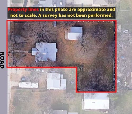 3128 Shawnee Trl, Fort Worth, TX 76135-3931