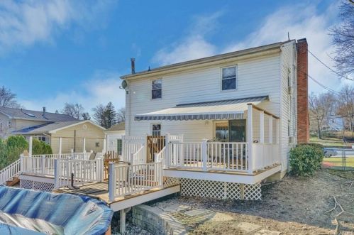 11 Hillside Ter, Monroe NY  10950-2515 exterior