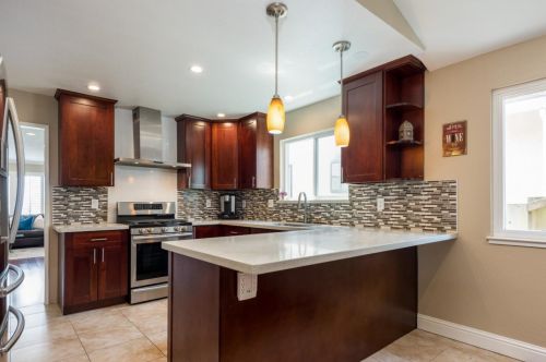 42 Vista Ct, South San Francisco CA  94080-5552 exterior