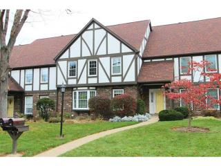 205 Thornberry Cir, Pittsburgh, PA 15234-1024