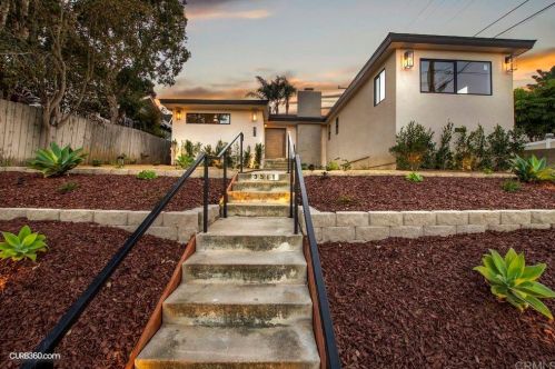 3511 Oliphant St, San Diego CA  92106-1729 exterior