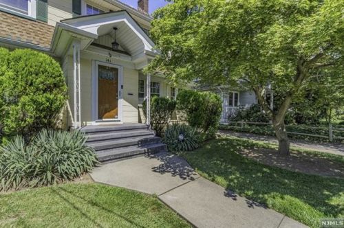 141 Cambridge Ave, Englewood NJ  07631-1624 exterior