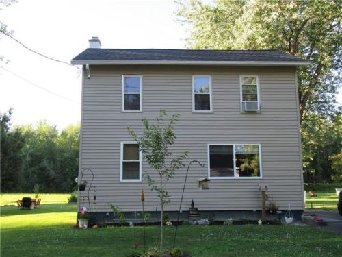 4077 Lakes Corners Rose Valley Rd, Clyde, NY 14433-9628
