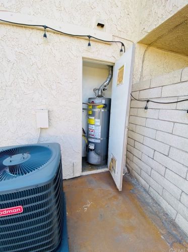 11259 Knott Ave, Cypress CA  90630-5401 exterior