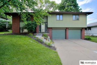 5436 94th St, Omaha, NE 68127-3429