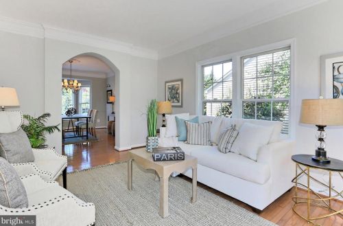 14286 Chalfont Dr, Haymarket VA  20169-2632 exterior