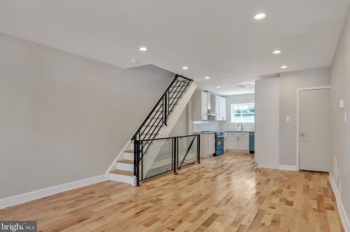 2516 Hicks St, Philadelphia, PA 19145-4604