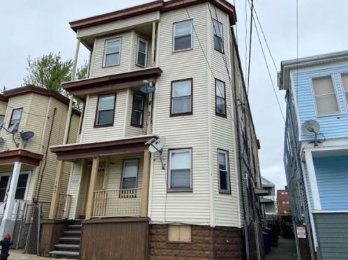 150 Maverick St, Chelsea, MA 02150-3552