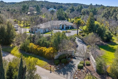 1440 Ridge Rd, Templeton CA  93465-9303 exterior