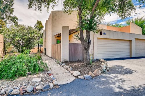 2116 Calle De La Cienega, Tucson, AZ 85715-4104