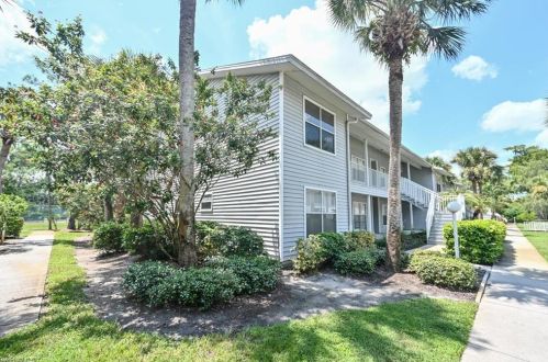 1925 Courtyard Way, Naples FL  34112-9325 exterior