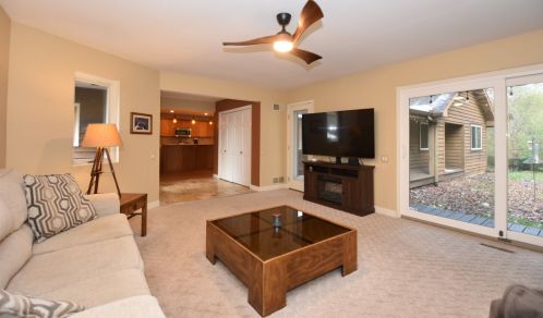 8801 Hart Dr, Waterford WI  53185-1364 exterior