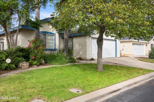 415 Embassy Ave, Santa Maria, CA 93458-1020