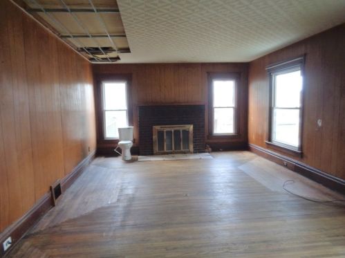 1198 Walnut St, Stoneboro, PA 16153-2550
