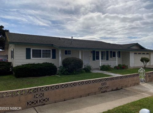 3572 Pinewood Rd, Santa Maria, CA 93455-2838