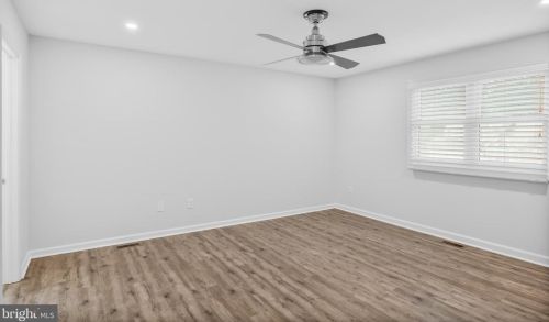 17 Hillside Ln, Berlin Boro NJ  08009-1703 exterior