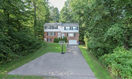 1193 Meriden Rd, Waterbury, CT 06705-3630