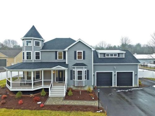 1158 St, Stoughton MA  02072-3831 exterior