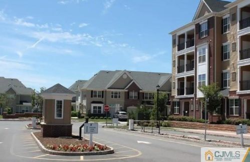 541 Doral Ct, Piscataway NJ  08854-6703 exterior