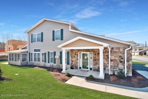 98 Wyndham Rd, Clarks Green, PA 18411-8405