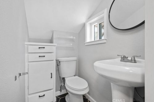 6188 Palm Ave, Riverside CA  92506-2022 exterior