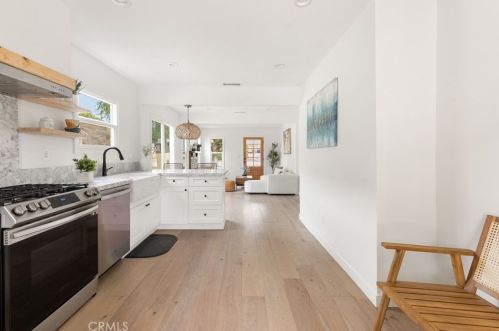 596 Mountain View St, Altadena CA  91001-4921 exterior