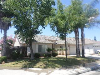 5719 Cecelia Ave, Fresno, CA 93722-7724