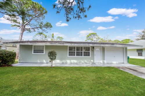 1126 Clearmont St, Sebastian, FL 32958-5441
