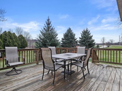 9106 Wescott Rd, Kewaskum WI  53040-9716 exterior