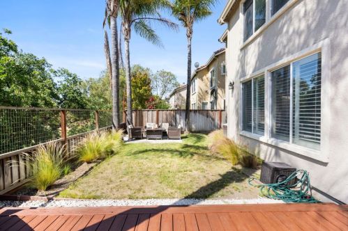 670 Esplanade Ln, San Jose CA 95138-1327 exterior