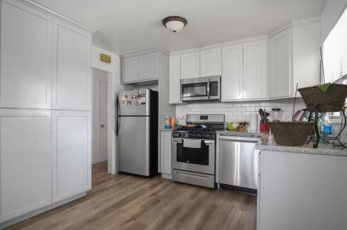 1610 Nian Way, Modesto CA  95351-3006 exterior
