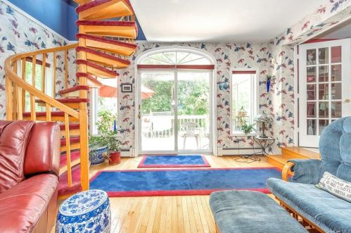 47 Malcolm St, Crotonville NY  10562-3241 exterior