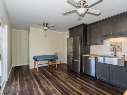 34 Deckertown Tpke, Wantage NJ  07461-2919 exterior