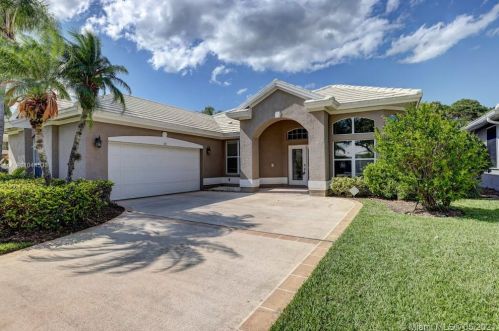 1731 Monarch Club Dr, Palm City, FL 34990-8406