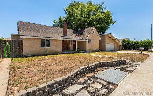 1521 Melody Ln, El Cajon CA  92019-2016 exterior