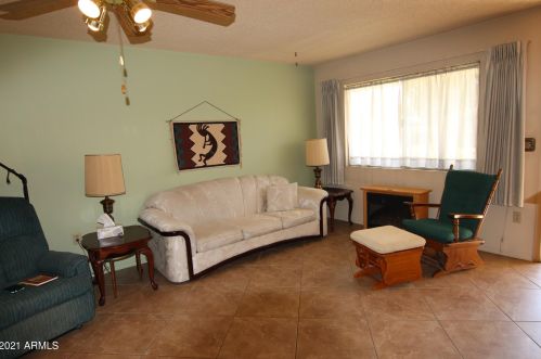 9651 111th Ave, Sun City, AZ 85351-4638