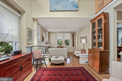 4600 Asbury Pl, Washington DC 20016-4326 exterior