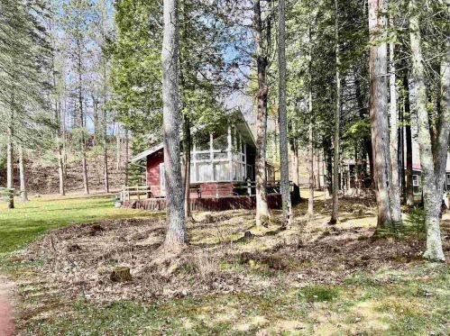 15881 French Lake Ln, Mountain, WI 54149-9601