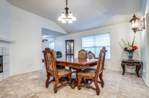 4518 Falls Dr, Dallas TX  75211-6405 exterior