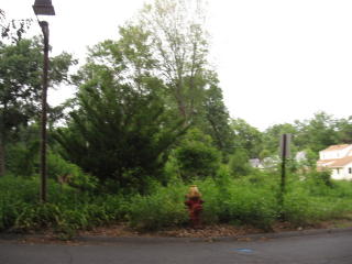 1081 Matianuck Ave, Windsor, CT 06095-3209