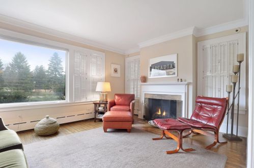 2007 Franklin Ave, Minneapolis MN 55414-3616 exterior